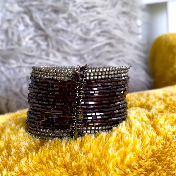 Vintage beaded cuff bracelet - Picture 3 of 4